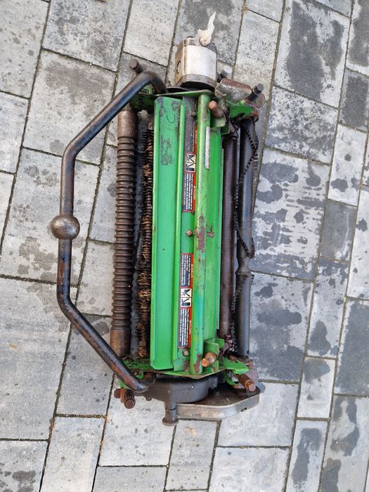 Sprzedam kosisko wrzeciono john deere 2500a