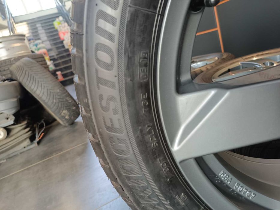 Комплект шини/диски Bridgestone 215*55 R17