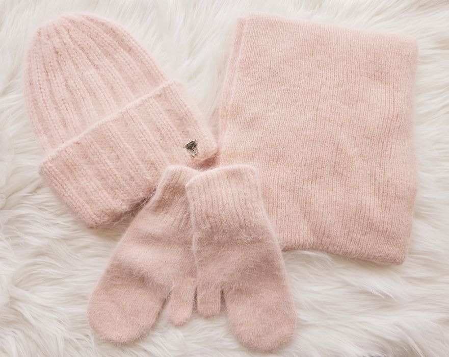 Komplet Angora-  czapka + szal + rękawiczki: brzoskwiniowy róż