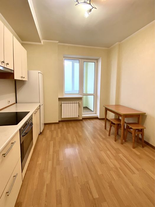 Власник Здам 1 к Срібнокільська 12, 5 хв метро Осокорки Позняки