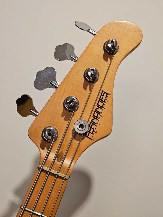 Baixo Fernandes Atlas Bass 4X tipo MusicMan Stingray