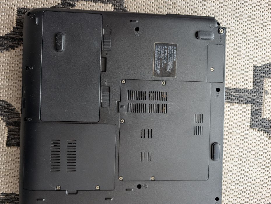 Toshiba satelitte L40-18W