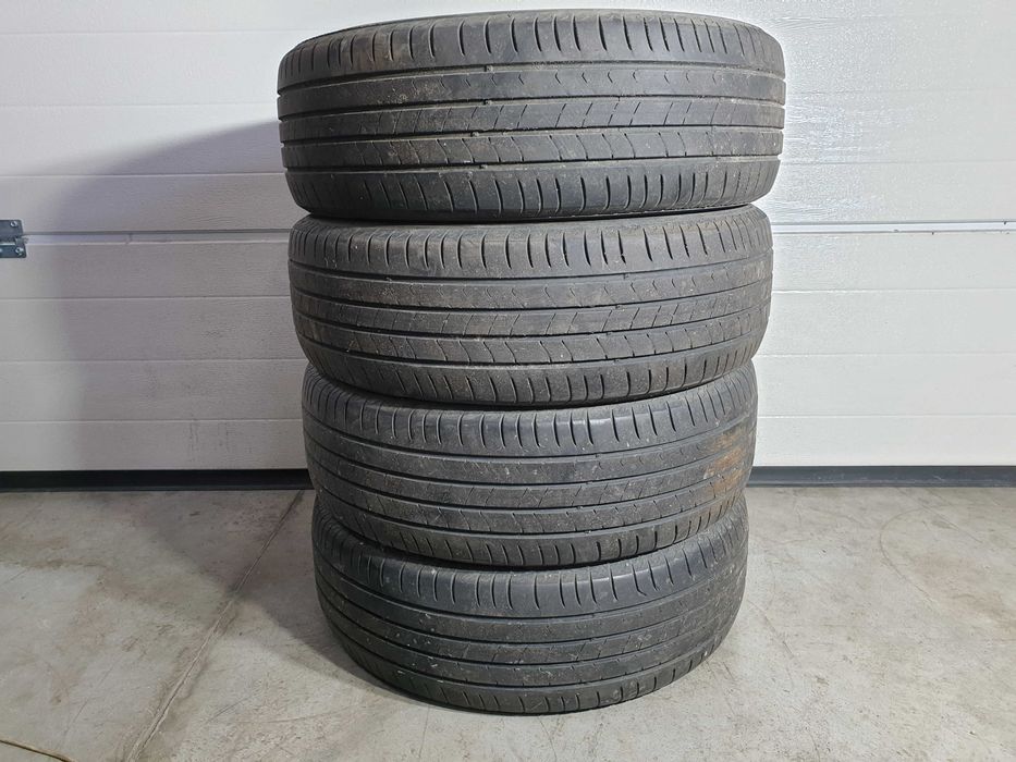 4szt. 215/60/17 96H Kumho Ecsta HS51 4,5mm 2021r [ 8920 ]