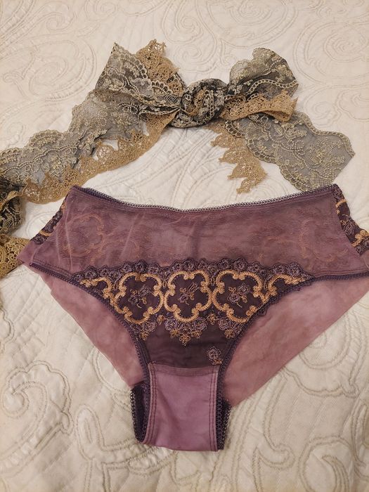 Трусики з італійського та французького мережива