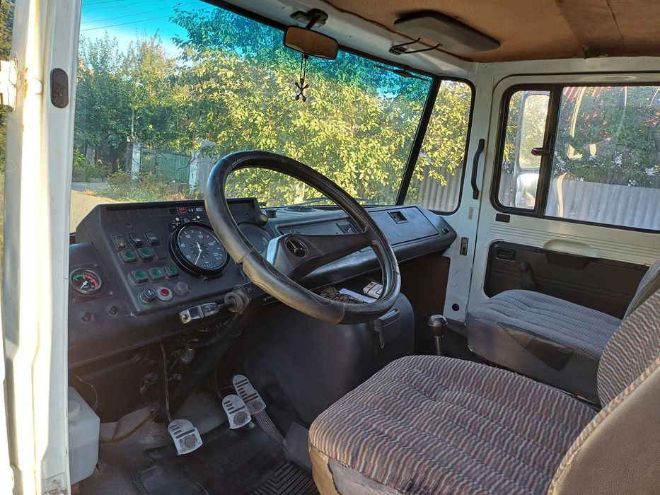 Продам Мерседес 508 - фургон 5+1