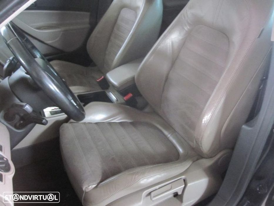 Interior VW Passat Variant 2.0 TDI 170CV DE 2006