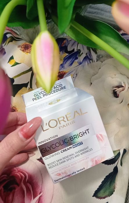 L'Oreal Paris Glycolic Bright