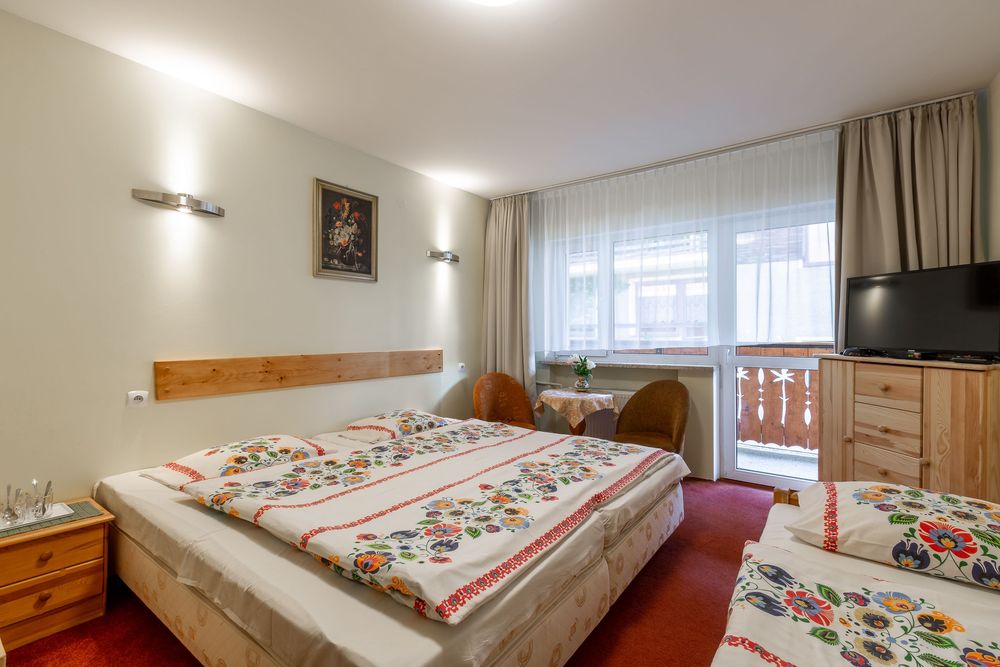 FERIE /WAKACJE itp Apartamenty/Pokoje ze śniadaniem-NOCLEGI w CENTRUM