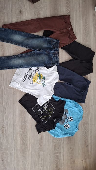 Zestaw ubrań chłopięcych rozmiar 128/134