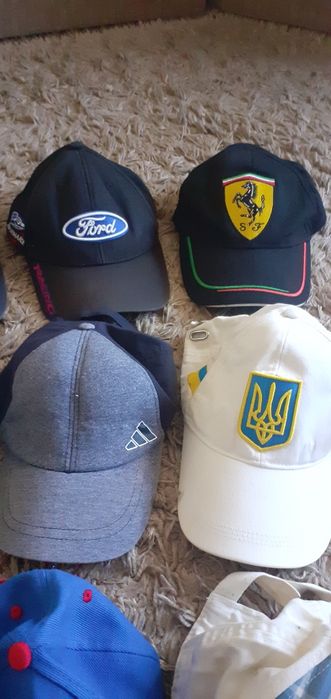 Бейсболки 9 шт. На хлопця.