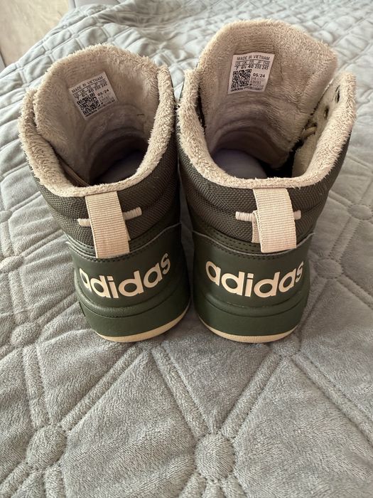 Кеди Adidas HOOPS 3.0 MID, зима, демисезон 40 р