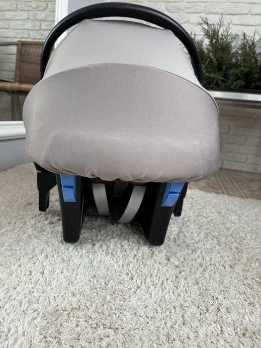 Автокрісло Chicco з народження 0-13 кілограм