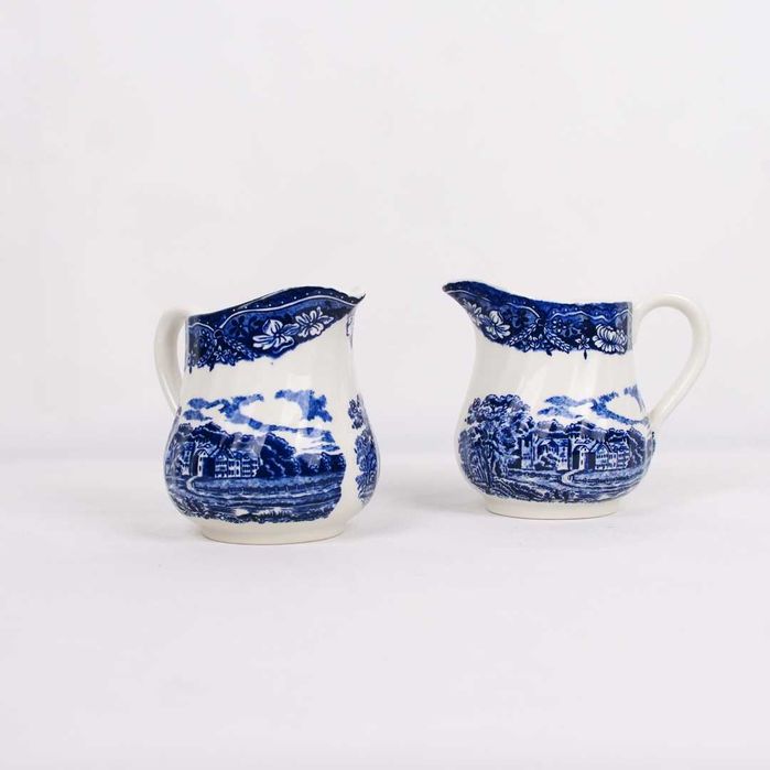 Duas leiteiras em faiança inglesa Old Castle