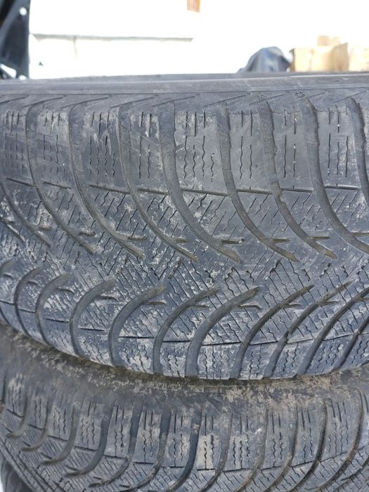 Michelin Alpin A4 215/60/R16