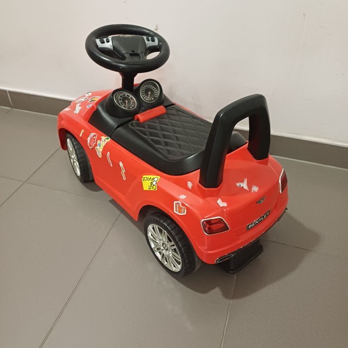 Samochód samochodzik jeździk odpychacz