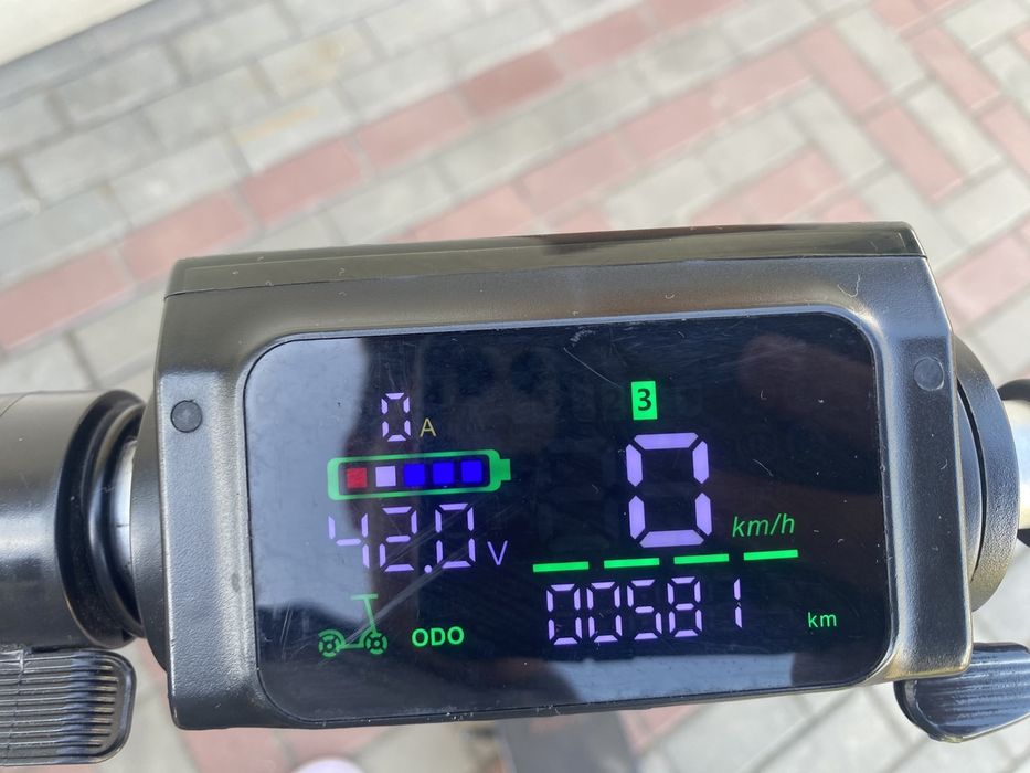 Продам Електро самокат