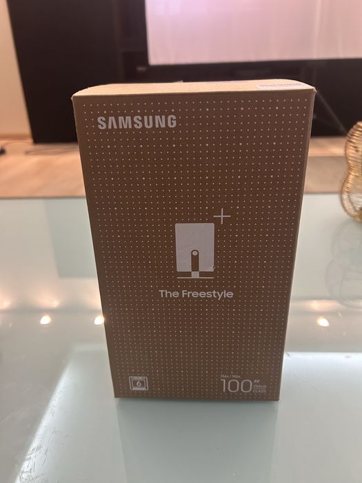 Samsung The Freestyle 2 проєктор Full HD Smart TV (відмінний стан)