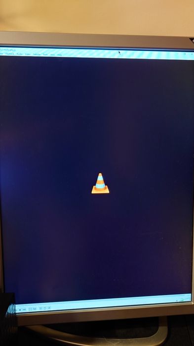 3 monitores HP L2035 20" 100€ todos