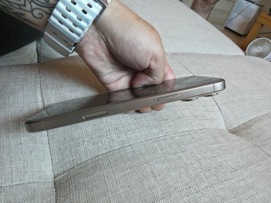 Vendo  iPhone 16 Pro Max - 1TB - Titânio