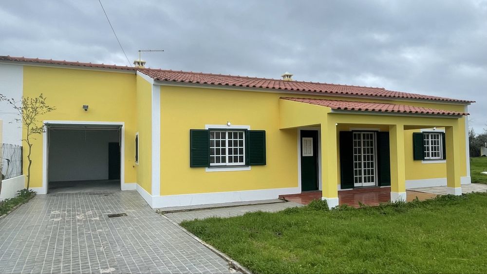 Magnifica Moradia T3, na Glória do Ribatejo