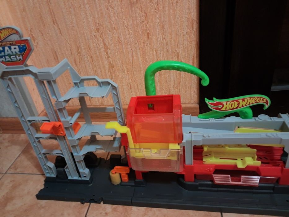 Hot Wheels автотрек Восьминіг(оригінал)