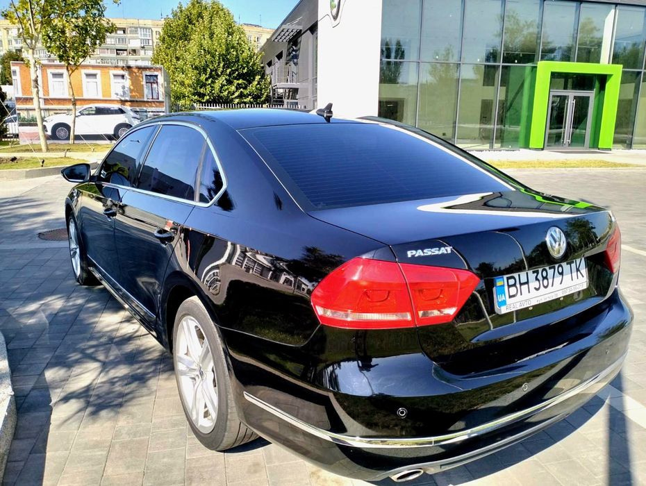 нефарбован  2015 VW PASSAT 2.0tdi АКП Шкіра