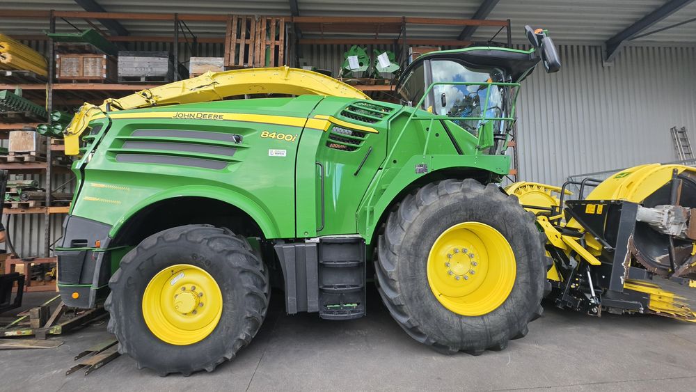 John Deere 8400i Kemper 460 + podbierak