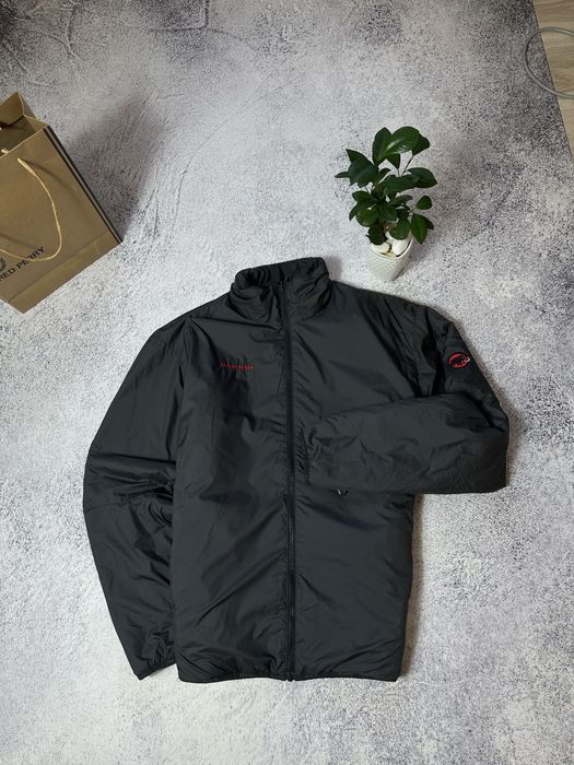 Сіра Утеплена куртка mammut  XL