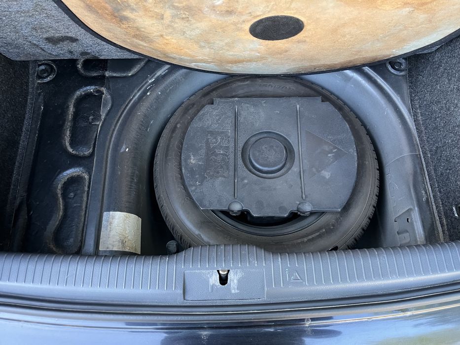 Продам Volkswagen Polo 1,2 бензин 2003 року!