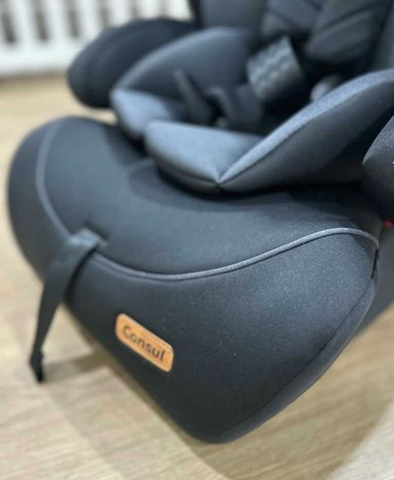 Автокрісло 1-12 років універсальне tilly 9-36 з бустером