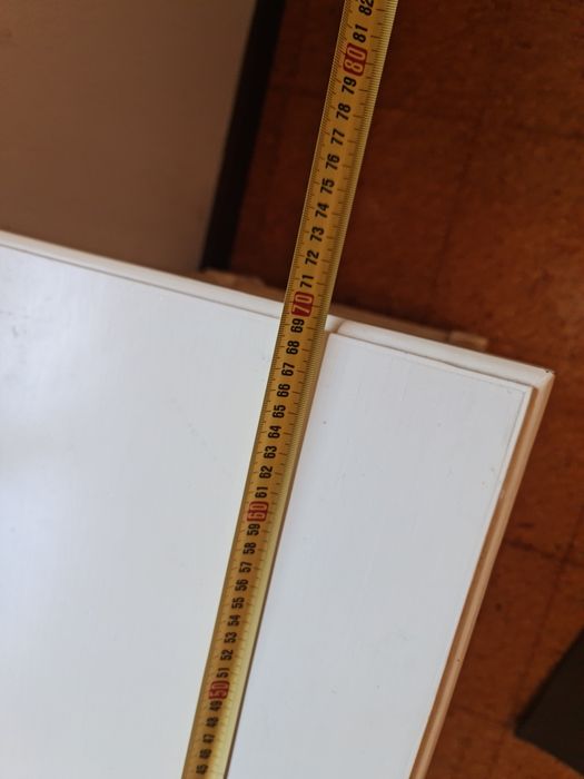 Mesa de apoio  bom estado