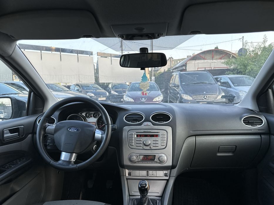 Ford Focus 1.6 benzyna/manual/klima
