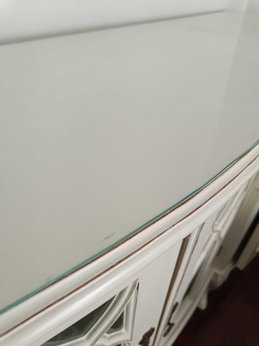 Móvel Queen Anne lacado