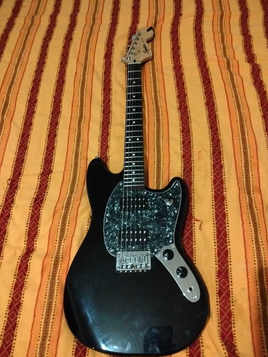 Squier Fender Mustang
