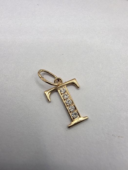 Золотий кулон 585