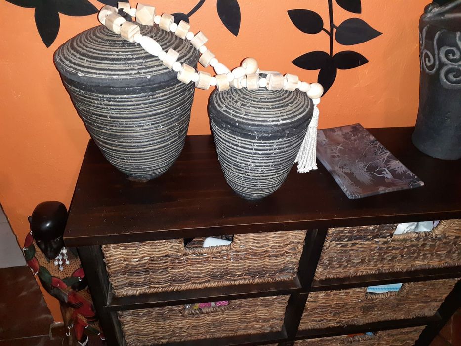 Colares de mesa novos