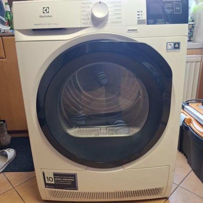 Suszarka electrolux z pomocą ciepła 3,5 letnia