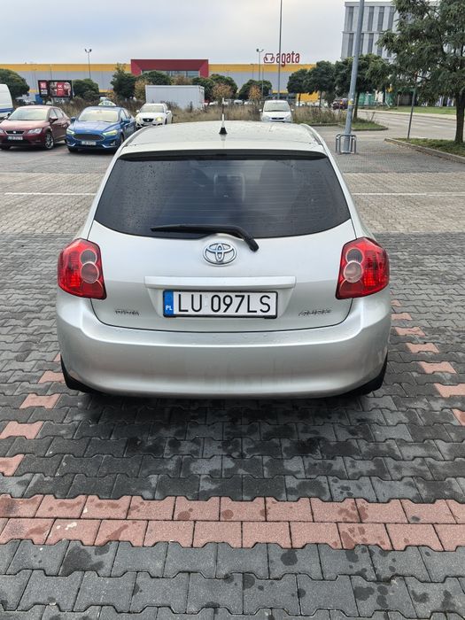 Sprzedam Toyotę Auris 1,6 b.