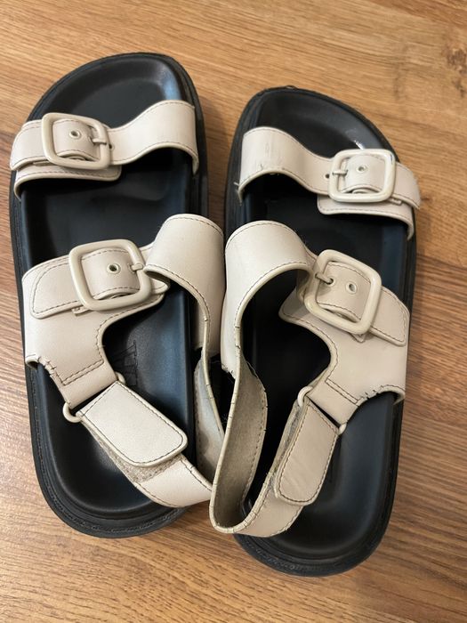Босоніжки  Zara 36 розмір