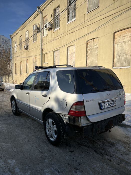 Mercedes-Benz ML270