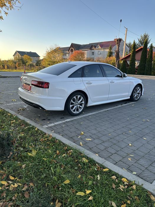 Audi a6c7 2017 року