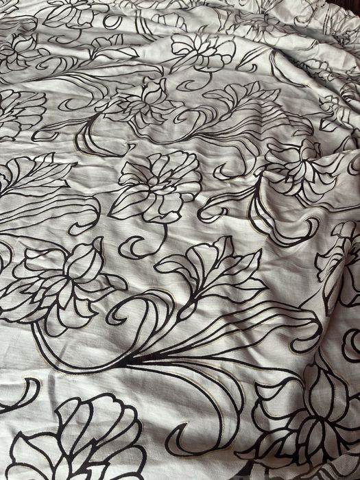 Штора  красива на вікно