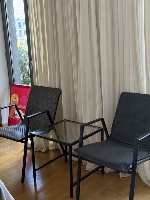 Conjunto 2 Cadeiras + Mesa Vidro – Moderno