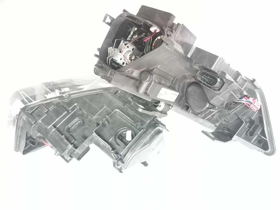 Фара Фари Audi Ауді Ауди Q3 bi-xenon LED