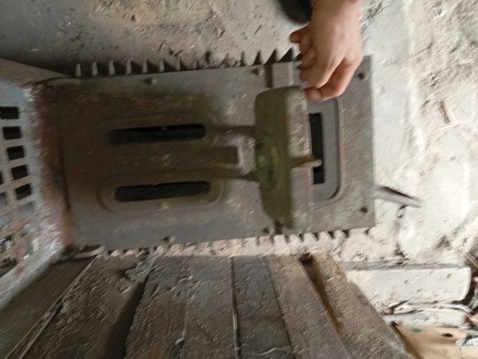 Kominek Piecyk żeliwny koza mały