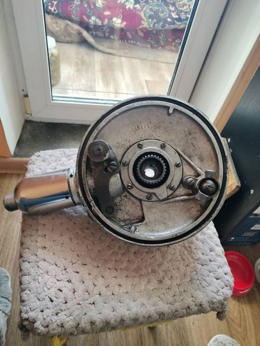 Продам мост на мт 10,9,пара скоросна