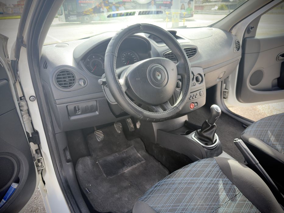 Renault clio DCI 2008