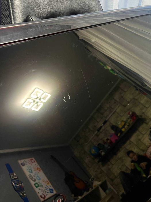 ПРОДАЮ: Телевізор - Samsung UE40D5500 (40 дюйми) 1080p з дефектом