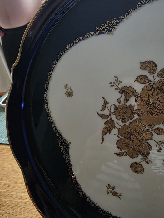 Duża patera echt kobalt Lindner złote róże 34 cm