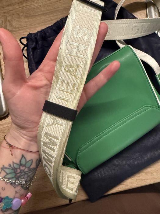 СумкаTommy Jeans женска сумка Tommy Hilfiger